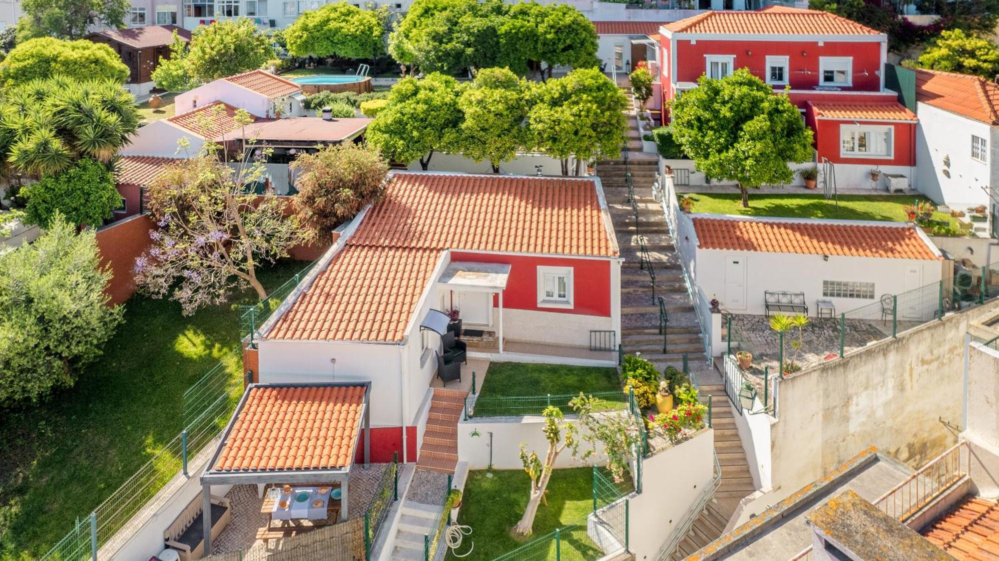 Algés Village Casa 4 by Lisbon-Coast vacation Esterno foto
