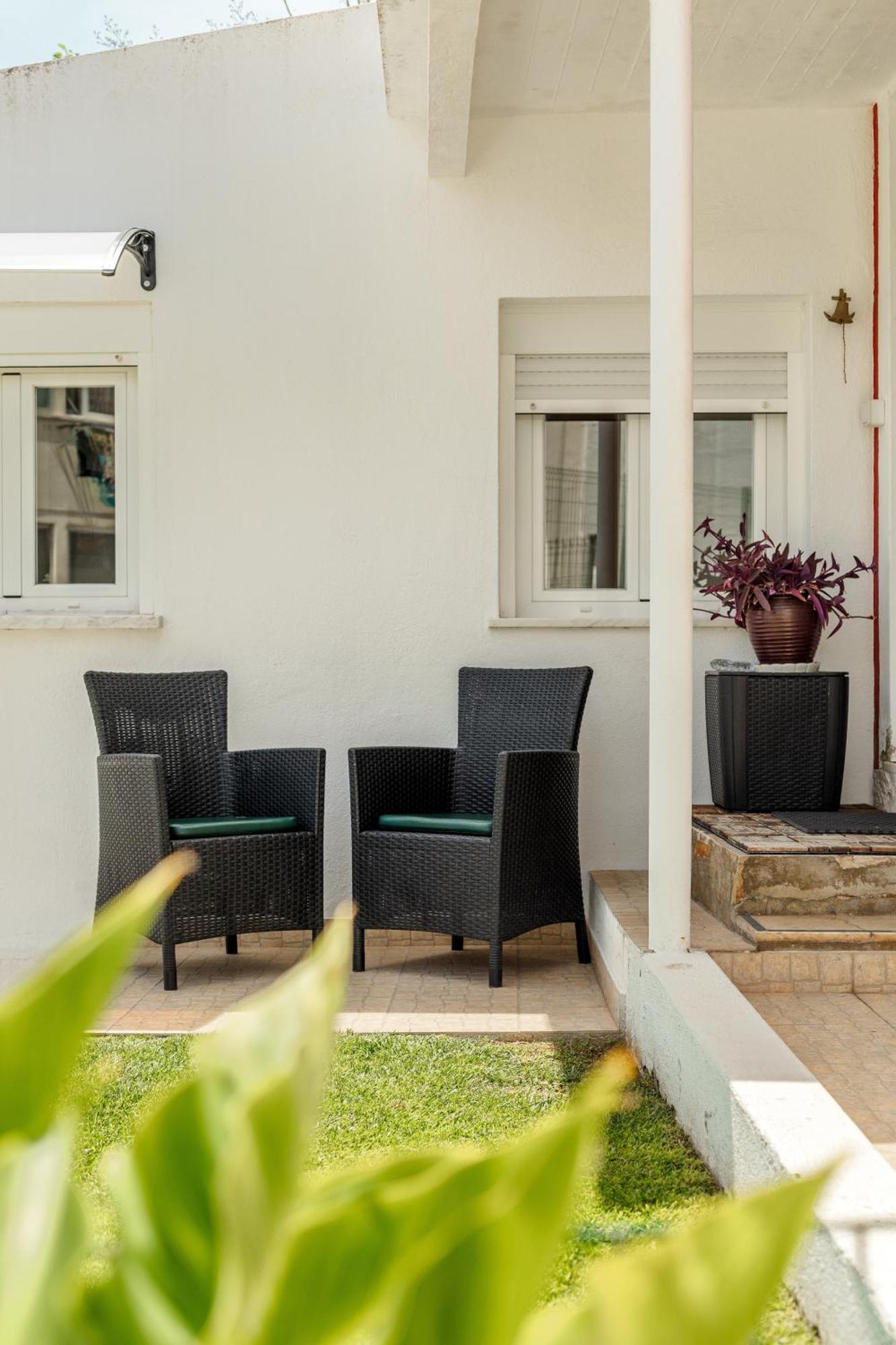 Algés Village Casa 4 by Lisbon-Coast vacation Esterno foto